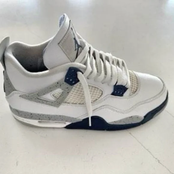 Nike Air Jordan 4 Retro 'Midnight Navy'